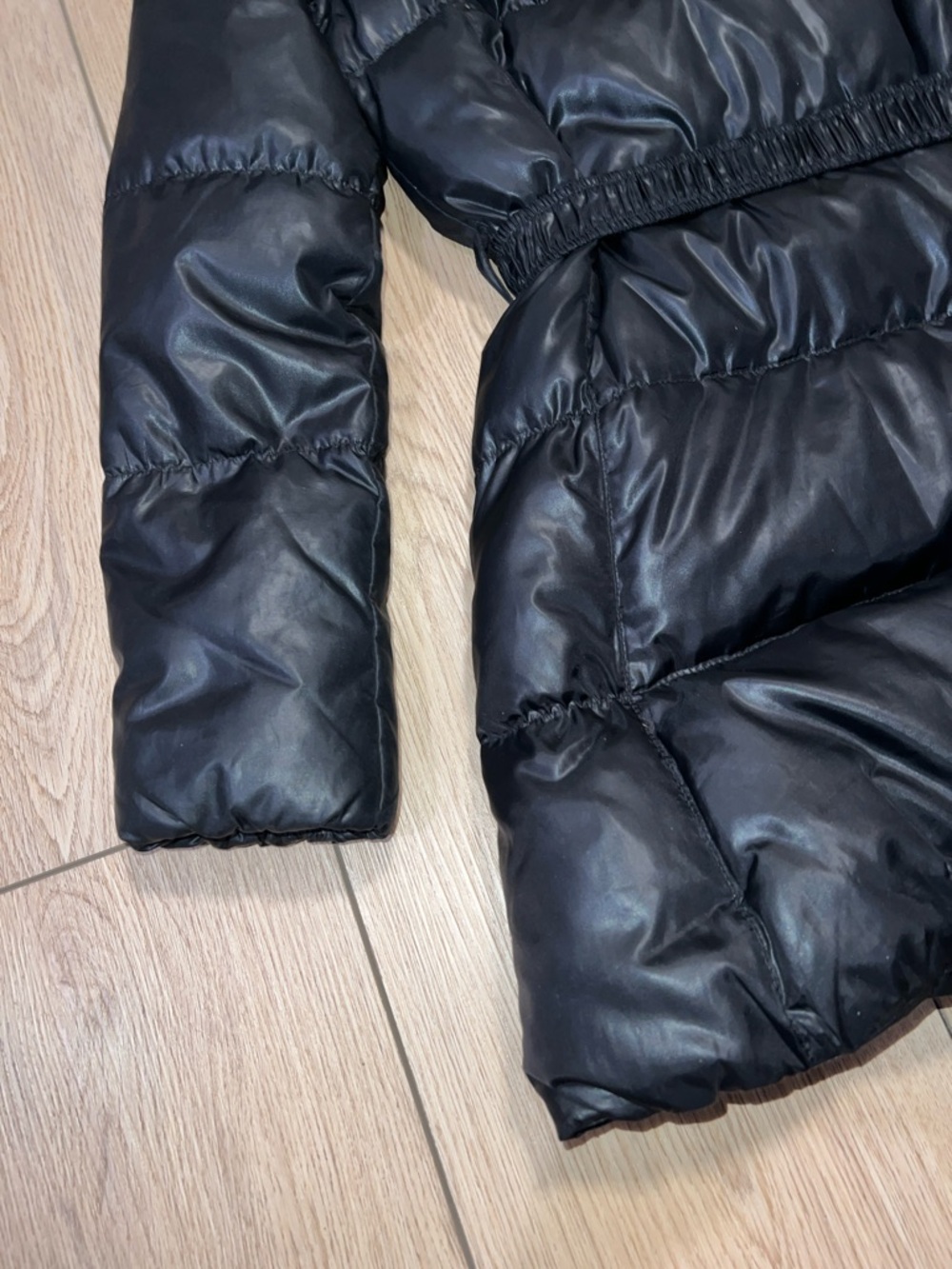 Michael Kors Black Quilted Belted Puffer Coat with Fur Trim - Picture 11 of 16